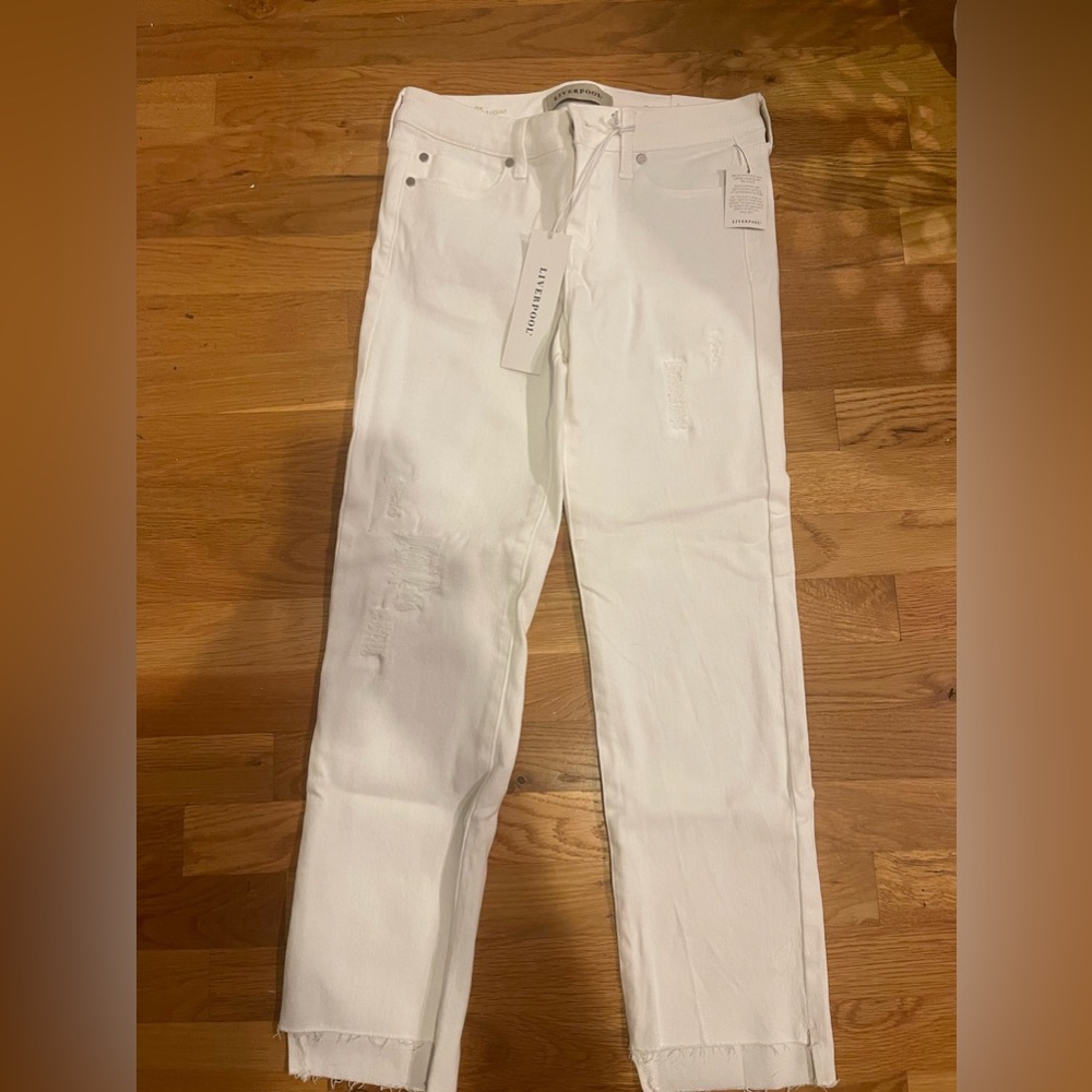 NWT Liverpool White “The Crop Straight” Jeans size 2/26